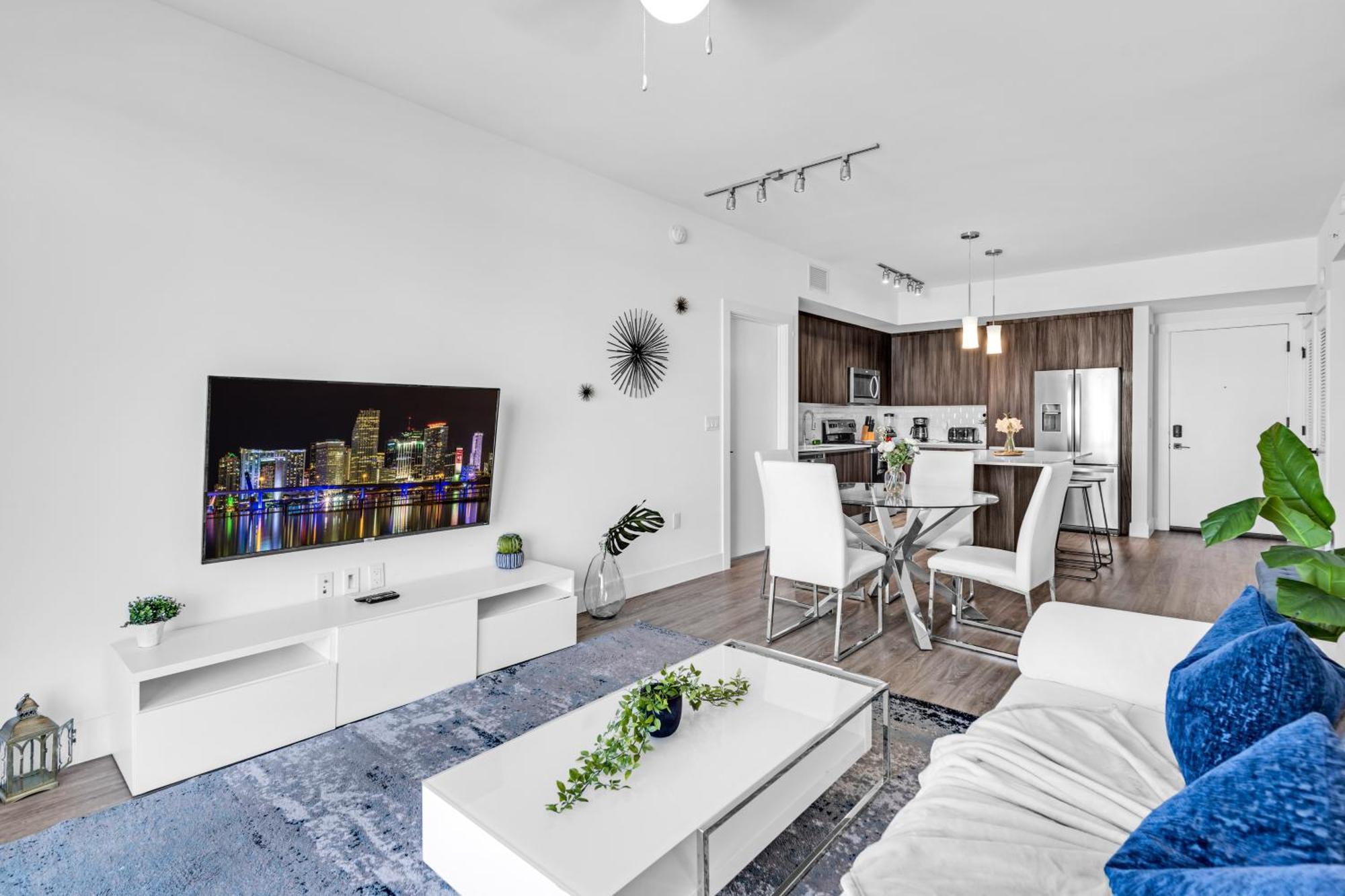 Amazing 2 Bedroom Unit In Doral Miami With Free Parking Хайлиа-Гарденс Экстерьер фото