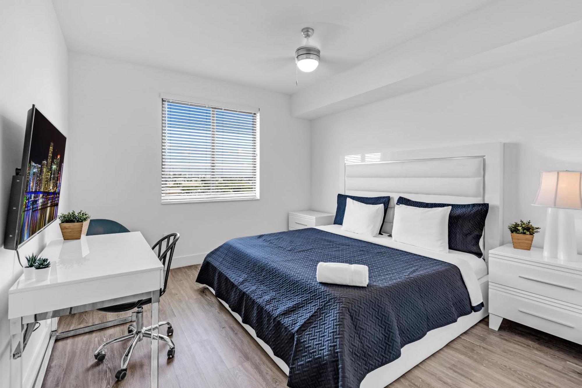 Amazing 2 Bedroom Unit In Doral Miami With Free Parking Хайлиа-Гарденс Экстерьер фото