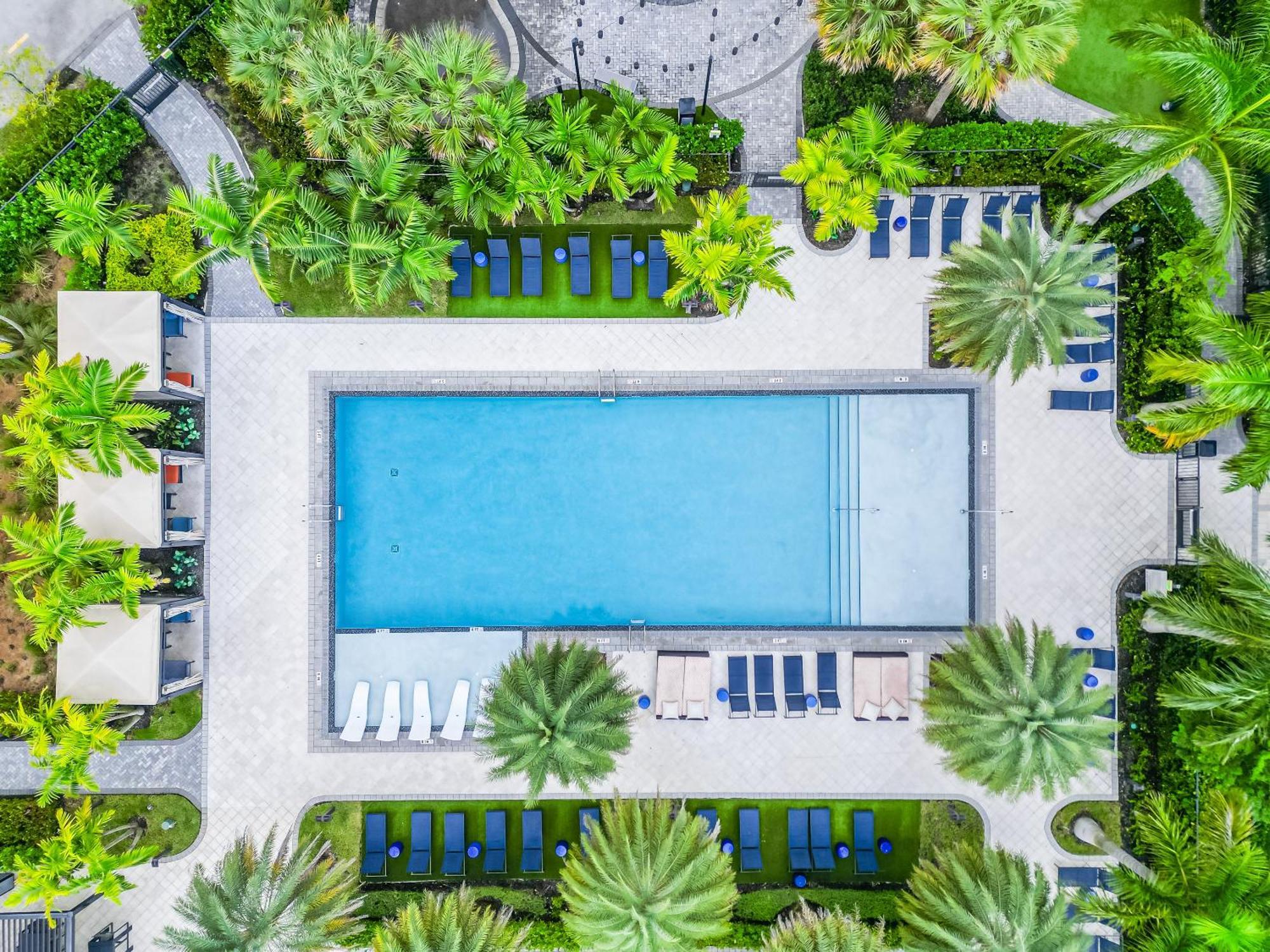 Amazing 2 Bedroom Unit In Doral Miami With Free Parking Хайлиа-Гарденс Экстерьер фото