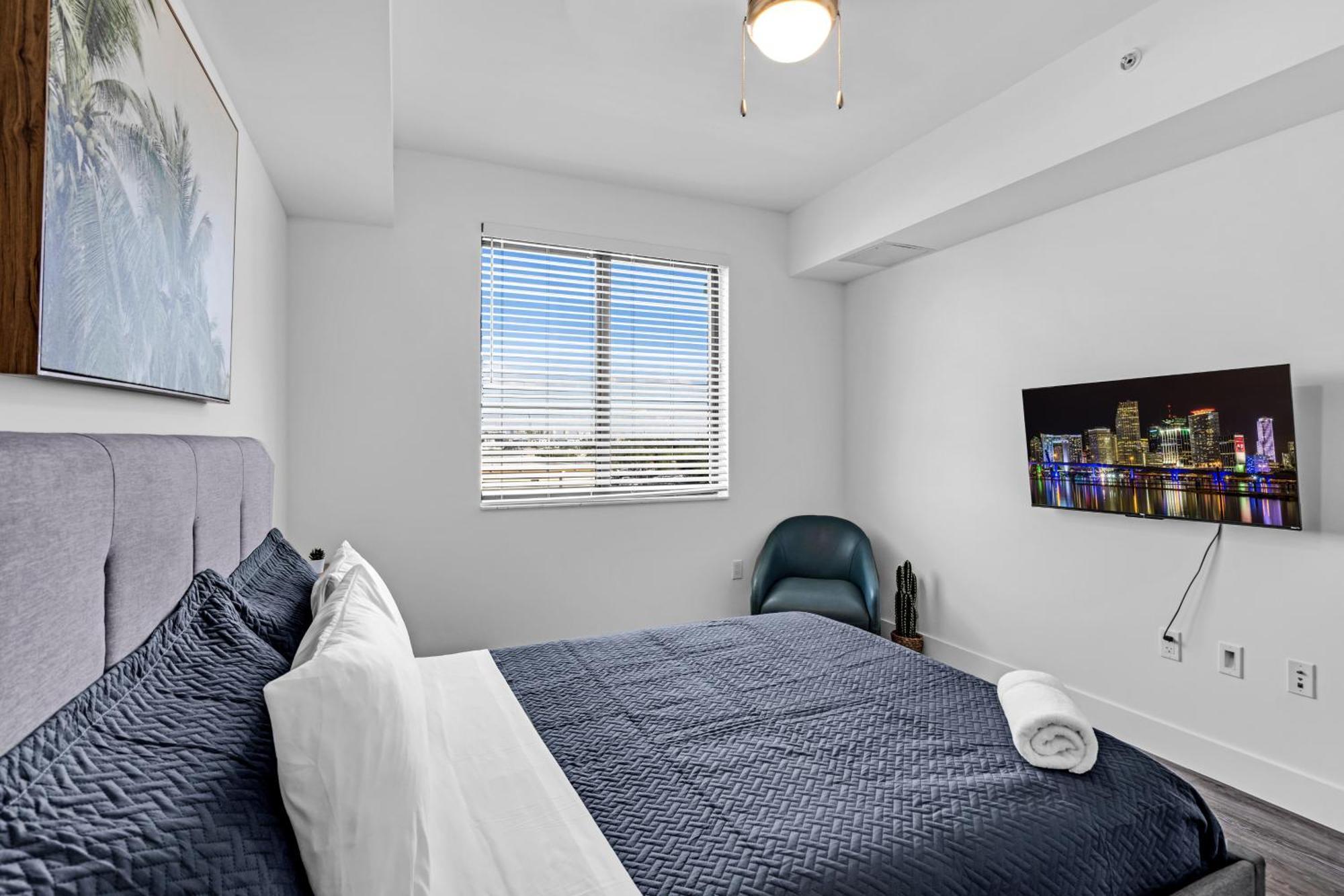 Amazing 2 Bedroom Unit In Doral Miami With Free Parking Хайлиа-Гарденс Экстерьер фото